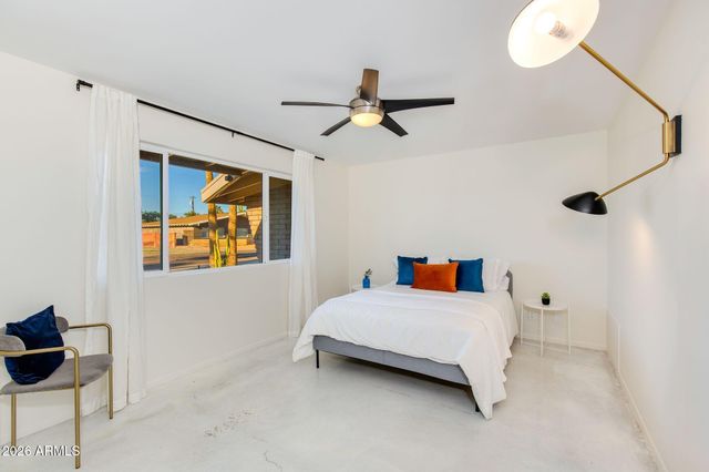 3715 E GLENROSA Avenue, Phoenix, AZ 85018