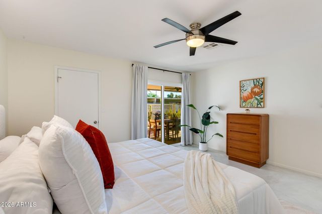 3715 E GLENROSA Avenue, Phoenix, AZ 85018