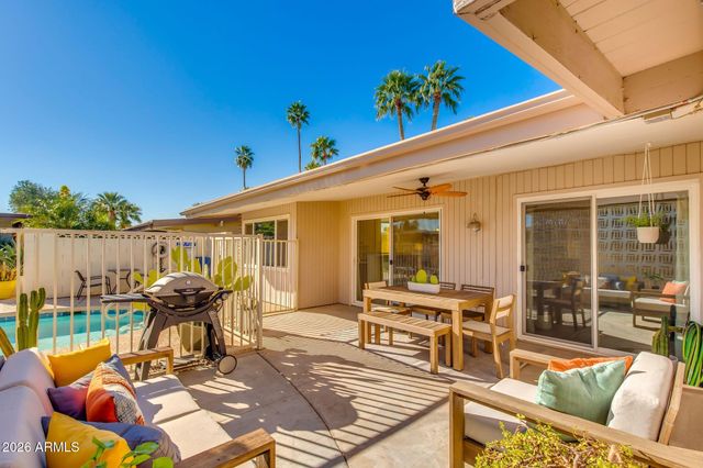 3715 E GLENROSA Avenue, Phoenix, AZ 85018