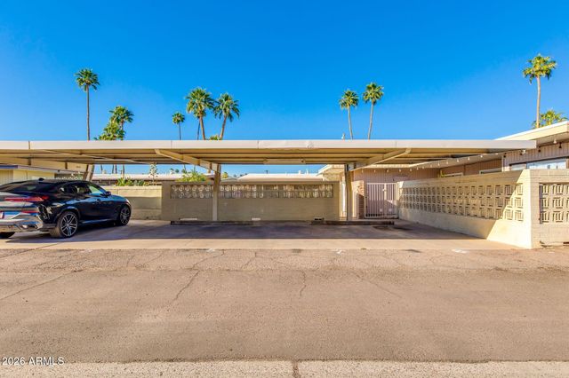 3715 E GLENROSA Avenue, Phoenix, AZ 85018