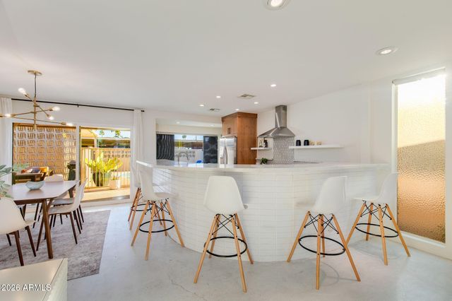 3715 E GLENROSA Avenue, Phoenix, AZ 85018