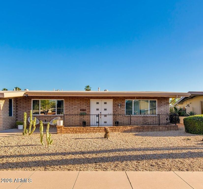 3715 E GLENROSA Avenue, Phoenix, AZ 85018