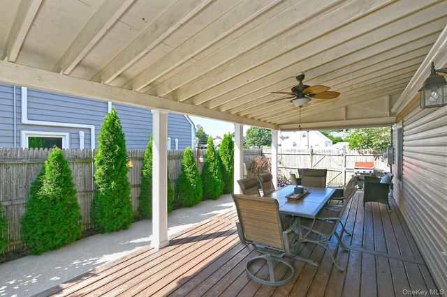 2 Cooper Lane, Levittown, NY 11756