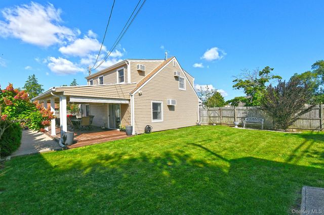 2 Cooper Lane, Levittown, NY 11756