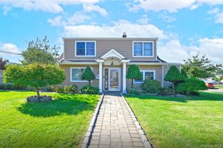 2 Cooper Lane, Levittown, NY 11756