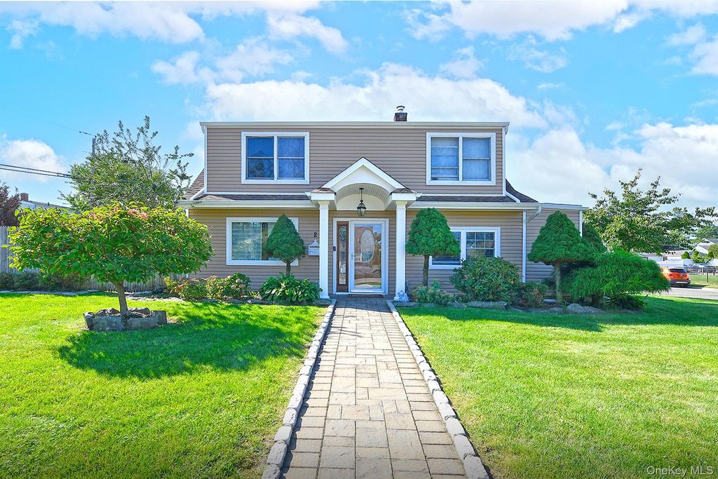 2 Cooper Lane, Levittown, NY 11756 — exterior