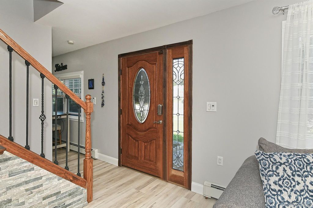 2 Cooper Lane, Levittown, NY 11756 — photo 5