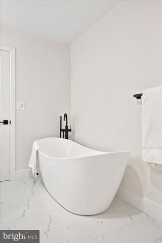 609 E LOCUST AVE, Philadelphia, PA 19144