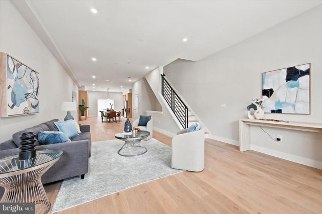 609 E LOCUST AVE, Philadelphia, PA 19144