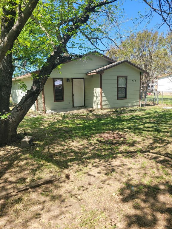 747 Luther Lane, Gun Barrel City, TX 75156