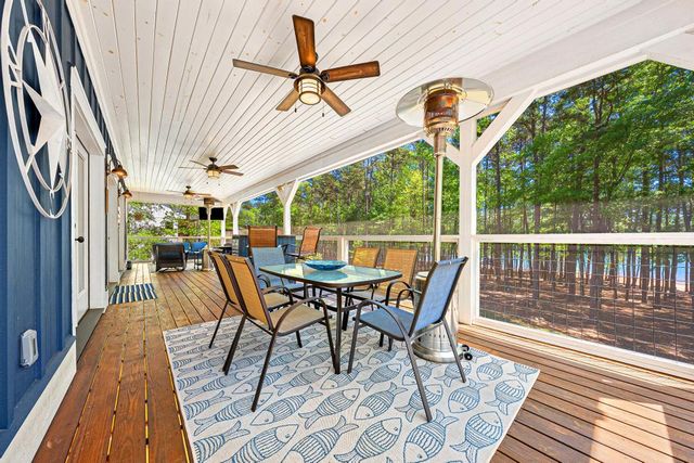 318 Foxy Lane, Martin, GA 30557