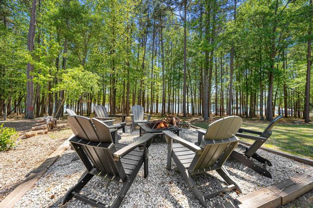 318 Foxy Lane, Martin, GA 30557