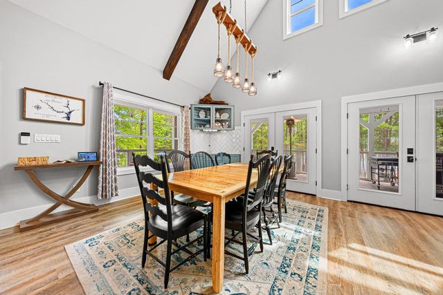 318 Foxy Lane, Martin, GA 30557
