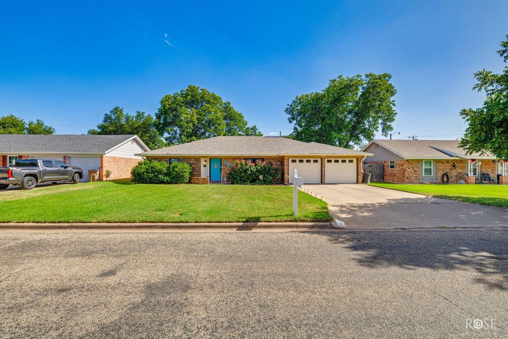 Image 2 of property listing at 3505 Westover Terrace, San Angelo, TX 76904
