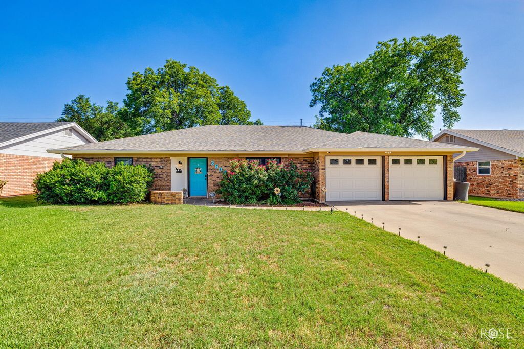 Image 7 of property listing at 3505 Westover Terrace, San Angelo, TX 76904