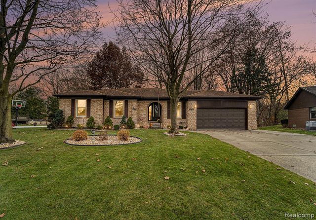 48796 Palmyra Drive, Shelby Twp, MI 48317