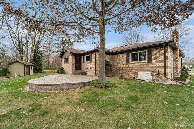 48796 Palmyra Drive, Shelby Twp, MI 48317