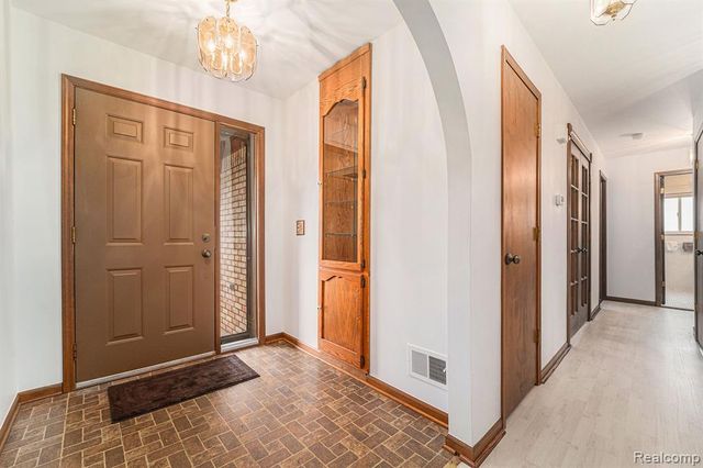 48796 Palmyra Drive, Shelby Twp, MI 48317