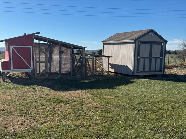 1217 Ruth Street, Berryville, AR 72616