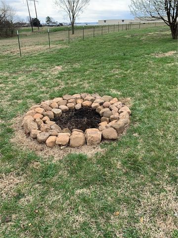 1217 Ruth Street, Berryville, AR 72616