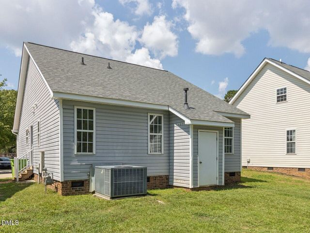 104 Cliffdale Road, Holly Springs, NC 27540