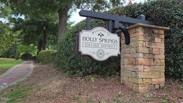 104 Cliffdale Road, Holly Springs, NC 27540