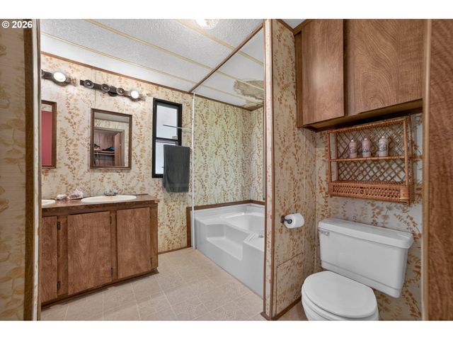 38125 Se LOUDEN Rd, Corbett, OR 97019