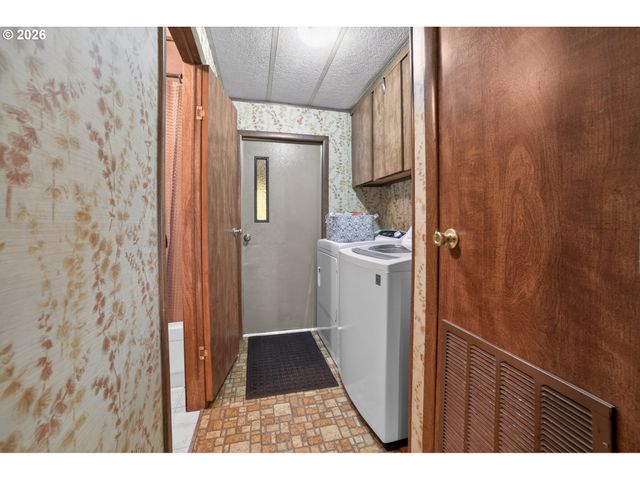 38125 Se LOUDEN Rd, Corbett, OR 97019