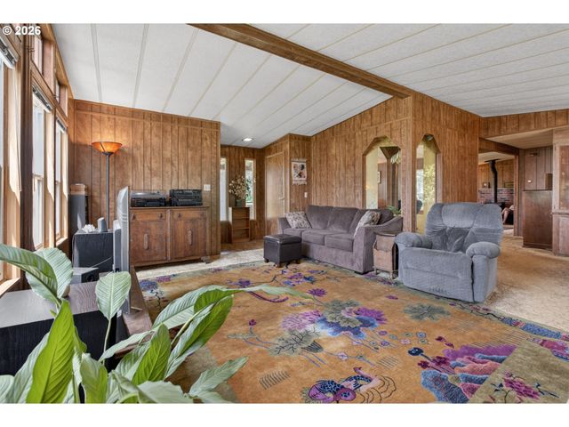 38125 Se LOUDEN Rd, Corbett, OR 97019