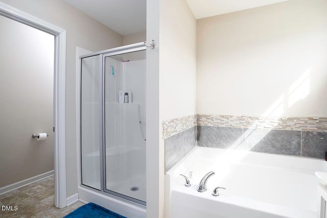 22 Willard Wood Run, Benson, NC 27504