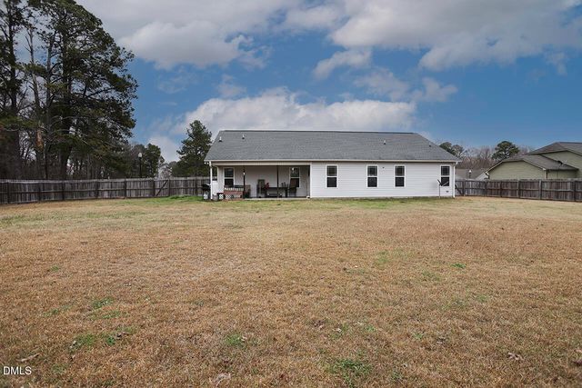 22 Willard Wood Run, Benson, NC 27504