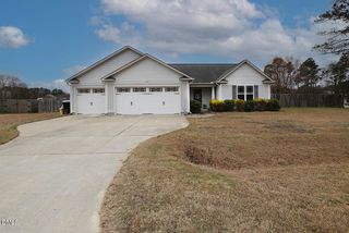 22 Willard Wood Run, Benson, NC 27504