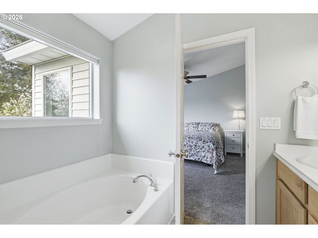 15790 Sw Cherrywood Ln, Tigard, OR 97224