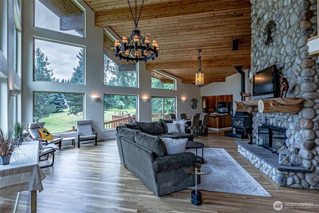 26044 SE 192nd Street, Maple Valley, WA 98038