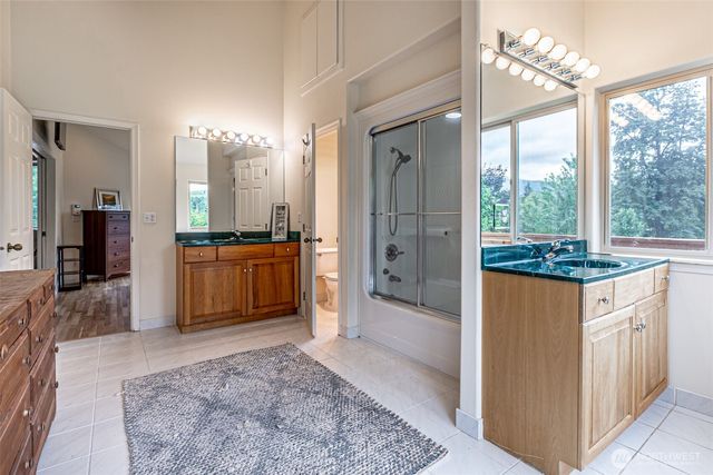 26044 SE 192nd Street, Maple Valley, WA 98038