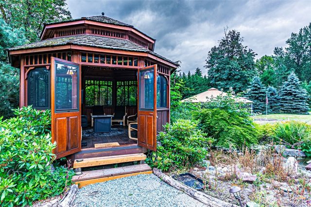 26044 SE 192nd Street, Maple Valley, WA 98038