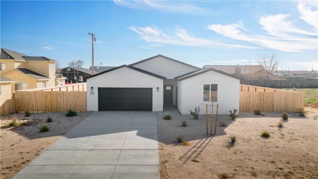 9224 Holly Avenue, California City, CA 93505