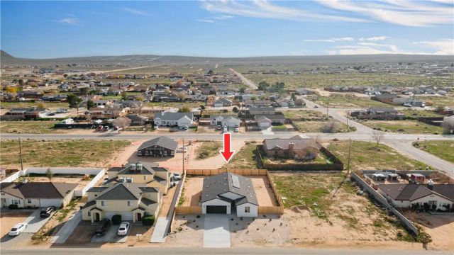 9224 Holly Avenue, California City, CA 93505