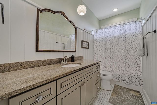 4337 RIDDLES BRIDGE RD, Goochland, VA 23063