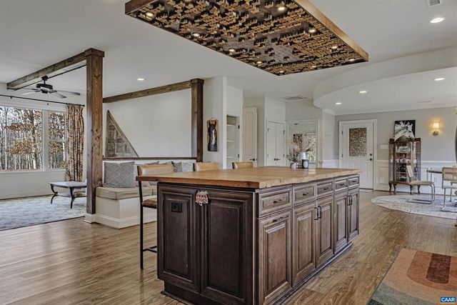 4337 RIDDLES BRIDGE RD, Goochland, VA 23063