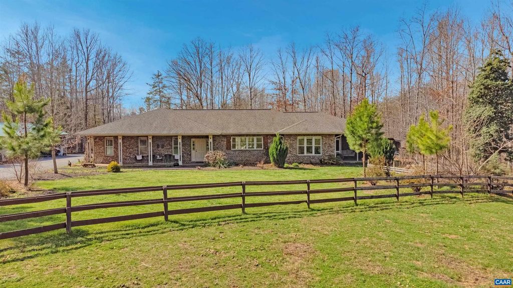 4337 RIDDLES BRIDGE RD, Goochland, VA 23063