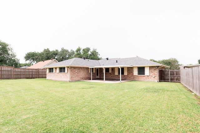 107 Piping Rock Drive, Houma, LA 70363