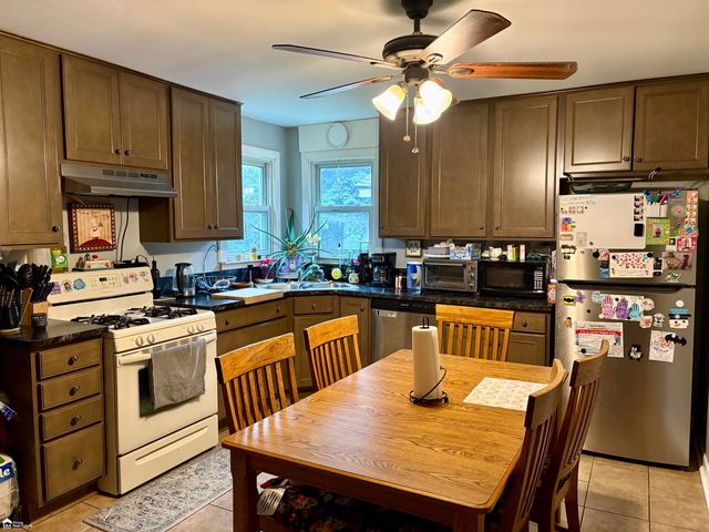 2816 Wisner Street, Waterford Twp, MI 48329
