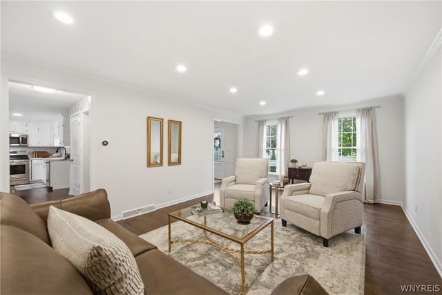 169 Presidents Walk, Amherst, NY 14221