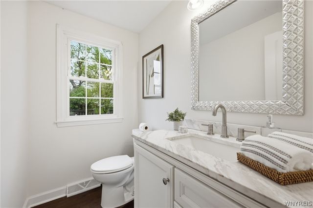 169 Presidents Walk, Amherst, NY 14221