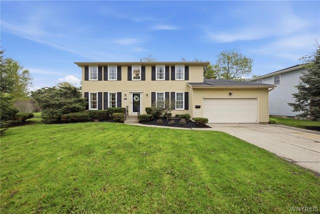 169 Presidents Walk, Amherst, NY 14221
