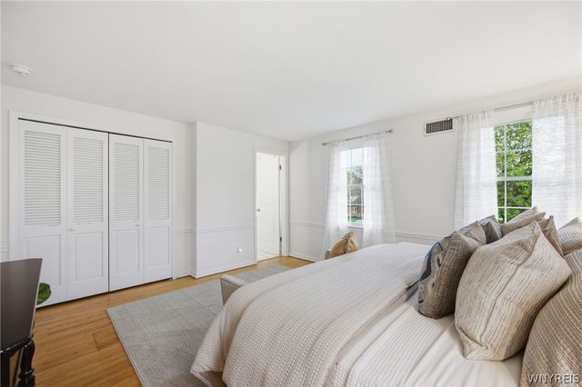 169 Presidents Walk, Amherst, NY 14221