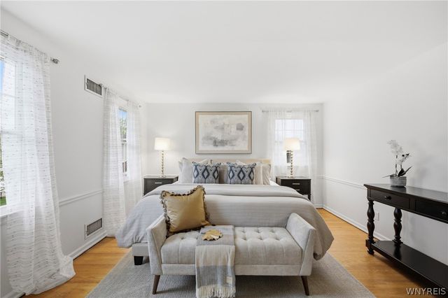 169 Presidents Walk, Amherst, NY 14221