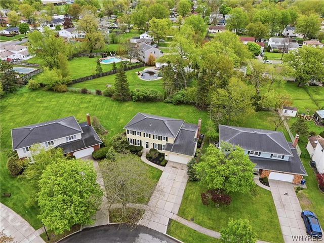 169 Presidents Walk, Amherst, NY 14221