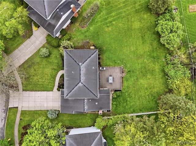 169 Presidents Walk, Amherst, NY 14221